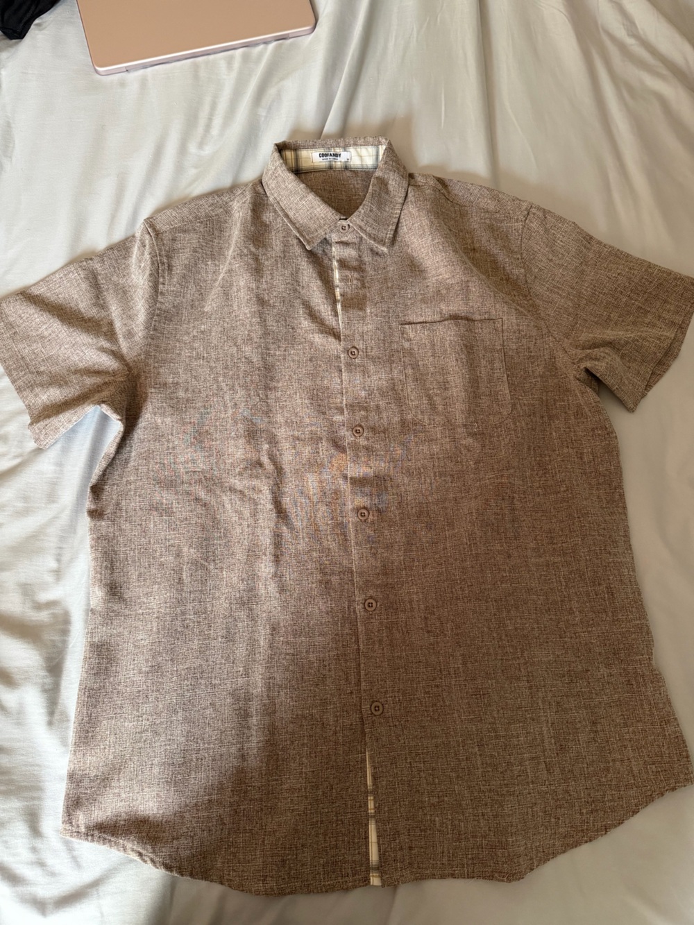 Men's Brown Short-Sleeve Button-Up Shirt